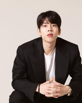 Dong Woo | Kpop+BreezeWiki