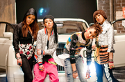 2NE1 Fire promo photo 1