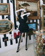 Vogue Korea (November 2022) (11)