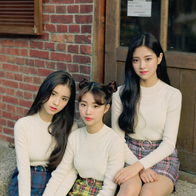 LOONA HeeJin YeoJin HyunJin promo photo