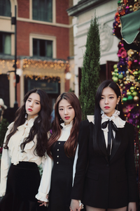 LOONA The Carol group photo 2