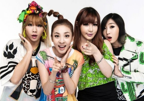 アイドル 2NE1 2NE1 투애니원 Q&A with Billboard in NYC - YouTube