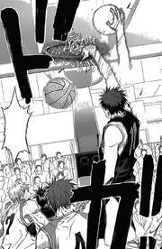Kagami dunks again