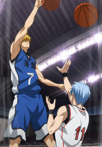Kise blocks Kuroko