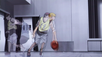 Kise copies Kagami anime