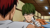 Midorima encounters Kagami and Kuroko