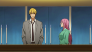 Kise and Momoi spectate the Shūtoku vs Seirin match