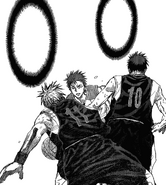 Kuroko rattrape de la vitesse en prévoyant les mouvements de Kagami..