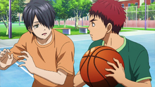 Himuro apprend le basket à Kagami