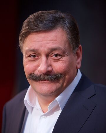 Назаров копает себе яму обеими руками. Дракон в отношениях. Дзен