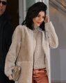 Kylie-Jenner-out-and-about-in-New-York--01-662x836