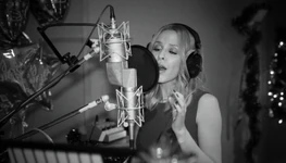"2000 Miles" - Studio Video (2015)