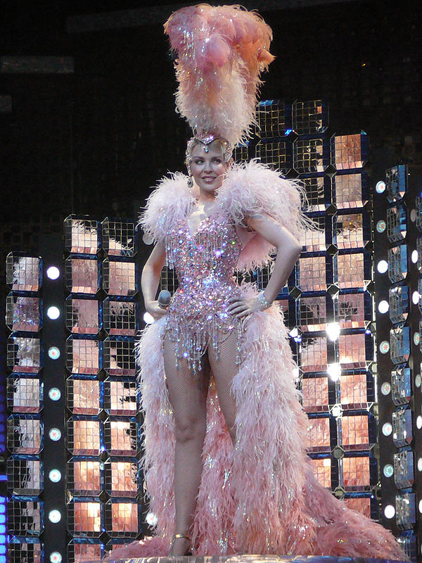 kylie minogue showgirl homecoming tour