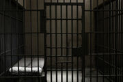 Prison-cell-cellphone.jpg