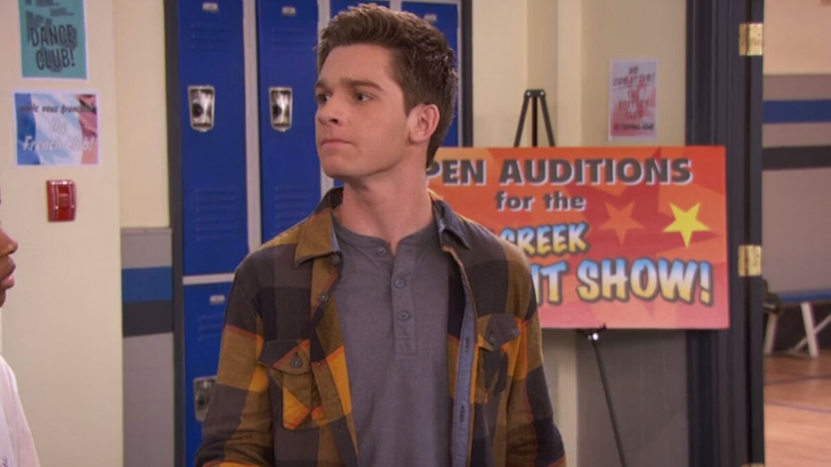 Owen, Disney XD's Lab Rats Wiki