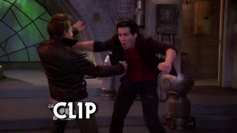 Donald vs Douglas (Lab Rats - Bionic Showdown) 1 2