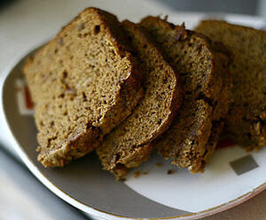 Hippie banana bread