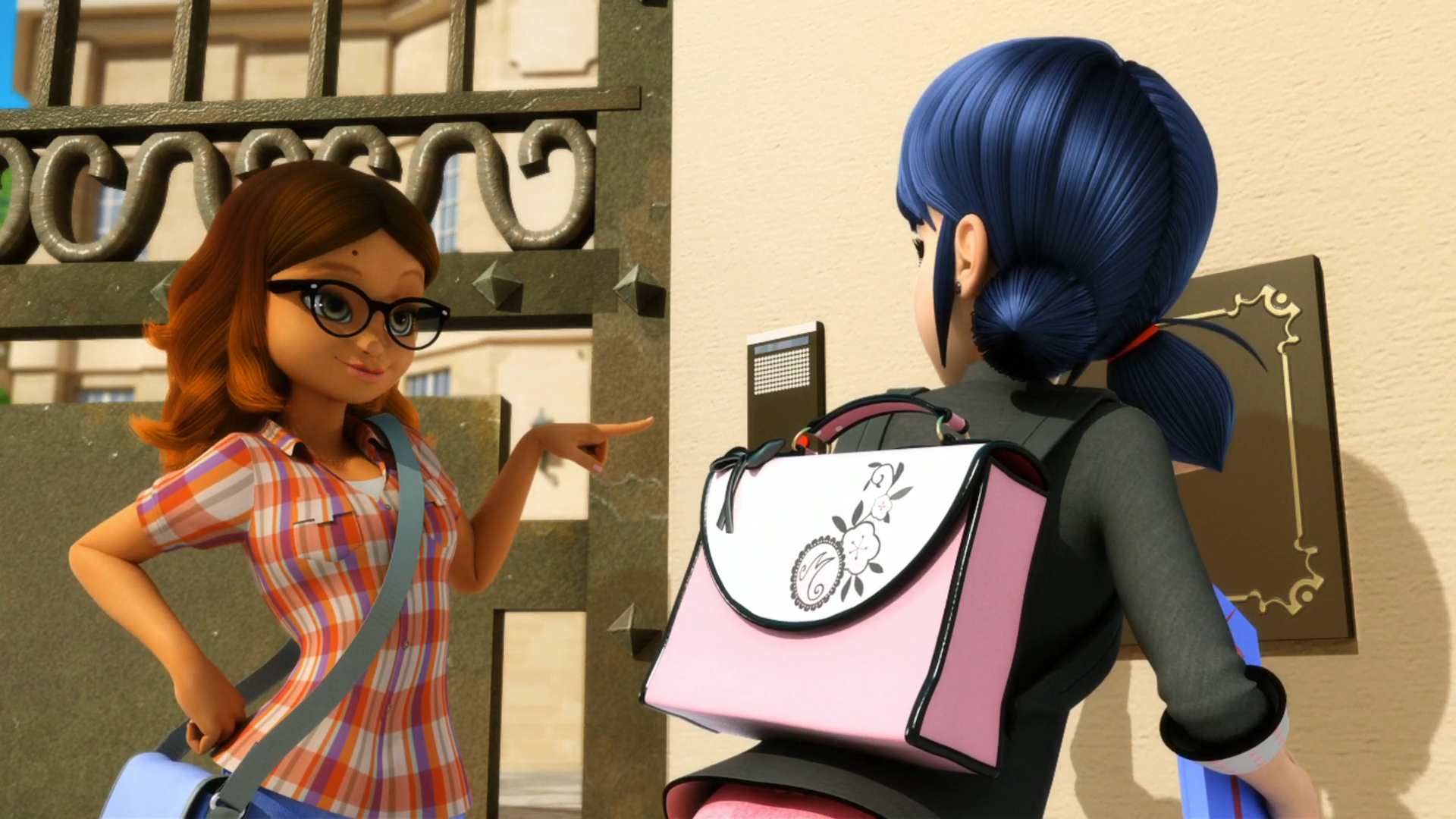 História Assistindo Miraculous ladybug ( Reescrita) - O Bubbler