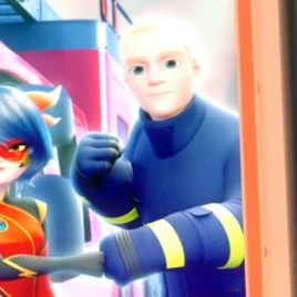 Hessenpy (S6) Square