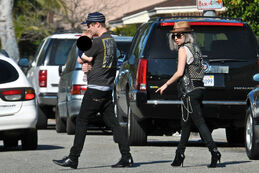 03.02.2010 - GaGa shopping at a vintage clothing store in Los Angeles2