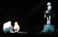 2-16-10 BRIT Awards - Performance 001 (sculpture).jpg (1,5 МБ)