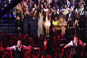 8-25-13 MTV VMA's Audience 006.jpg (250 КБ)