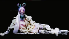 "Jewels N' Drugs" - бэкдроп artRAVE: The ARTPOP Ball Режиссёр - Рут Хогбен