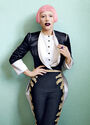 Vogue 2011 02.jpg (5.52 MB) Mario Testino (Nov 23, 2011)