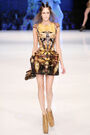 Alexander Mcqueen - Spring-Summer 2010 Collection 020