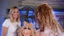 10-8-13 Muppets Special Kristen Bell Skit 003.png (2,21 МБ)