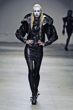 Gareth pugh leather jacket deals