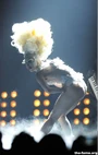 2010 BRIT Awards performance 006.png (566 КБ)