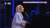 Perfect Illusion Live On Sukkiri 2016 (3).jpg (598 KB)