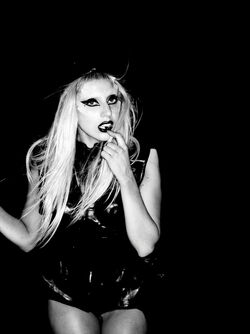 「Nick Knight」 Day 6: War | SHOWstudio