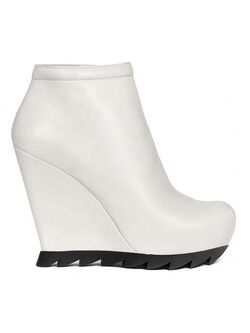 Camilla skovgaard shoes top