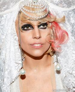 London Fashion Week: Philip Treacy's Comeback Honors Michael Jackson, Stars  Lady Gaga