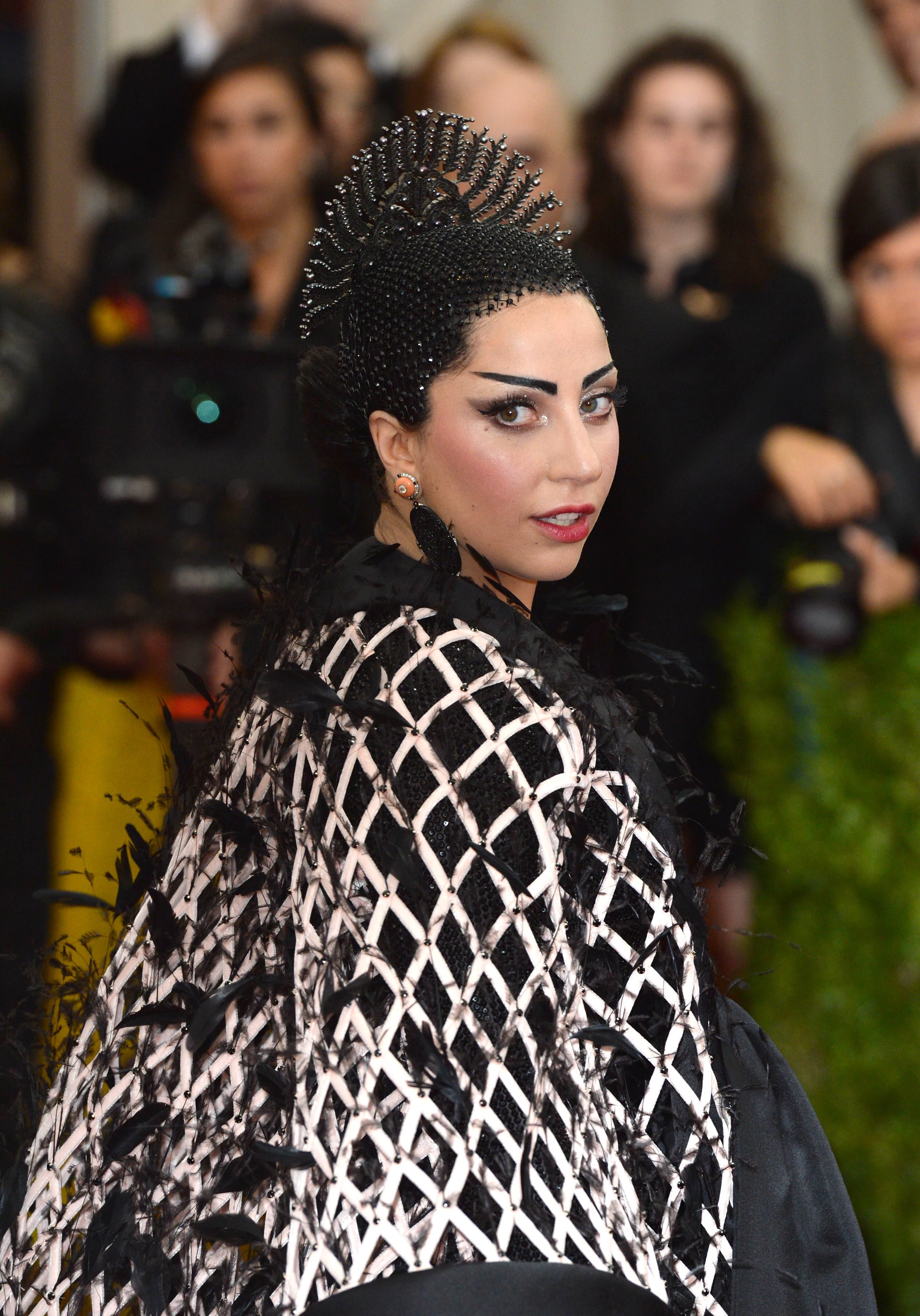 5-4-15_Red_carpet_at_2015_Met_Gala_in_NY