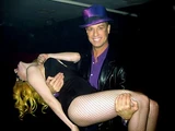 2-01-10 Lady Gaga and James Davis (aka drag diva Elaine Lancaster) at Score Nightclub.jpg (27 КБ)
