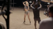 8-29-16 Perfect Illusion (BTS) 016.png (2.36 MB)