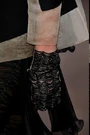 Valentino Spring 2010 Couture Gloves.png (174 КБ)