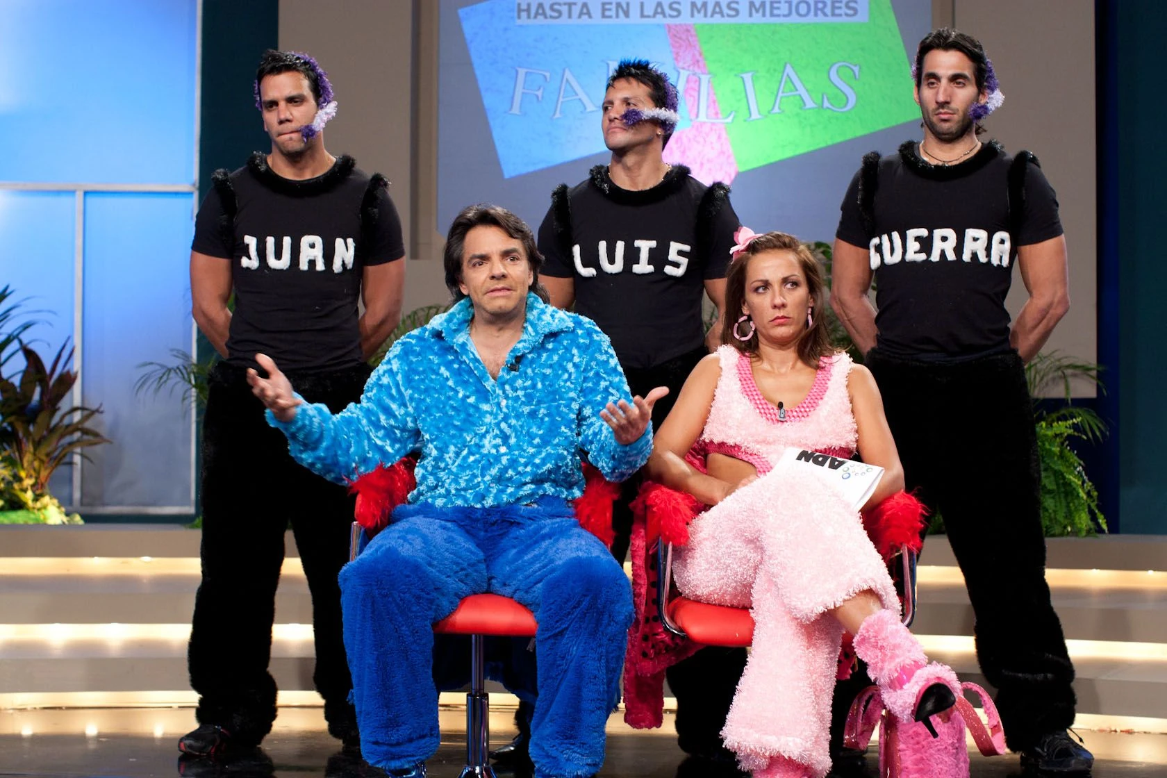 Hasta en las mas mejores familias | Wiki La Familia P.Luche | Fandom