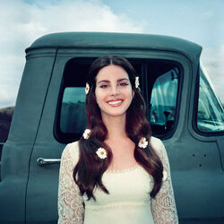 Lana Del Rey, Respublica Wiki