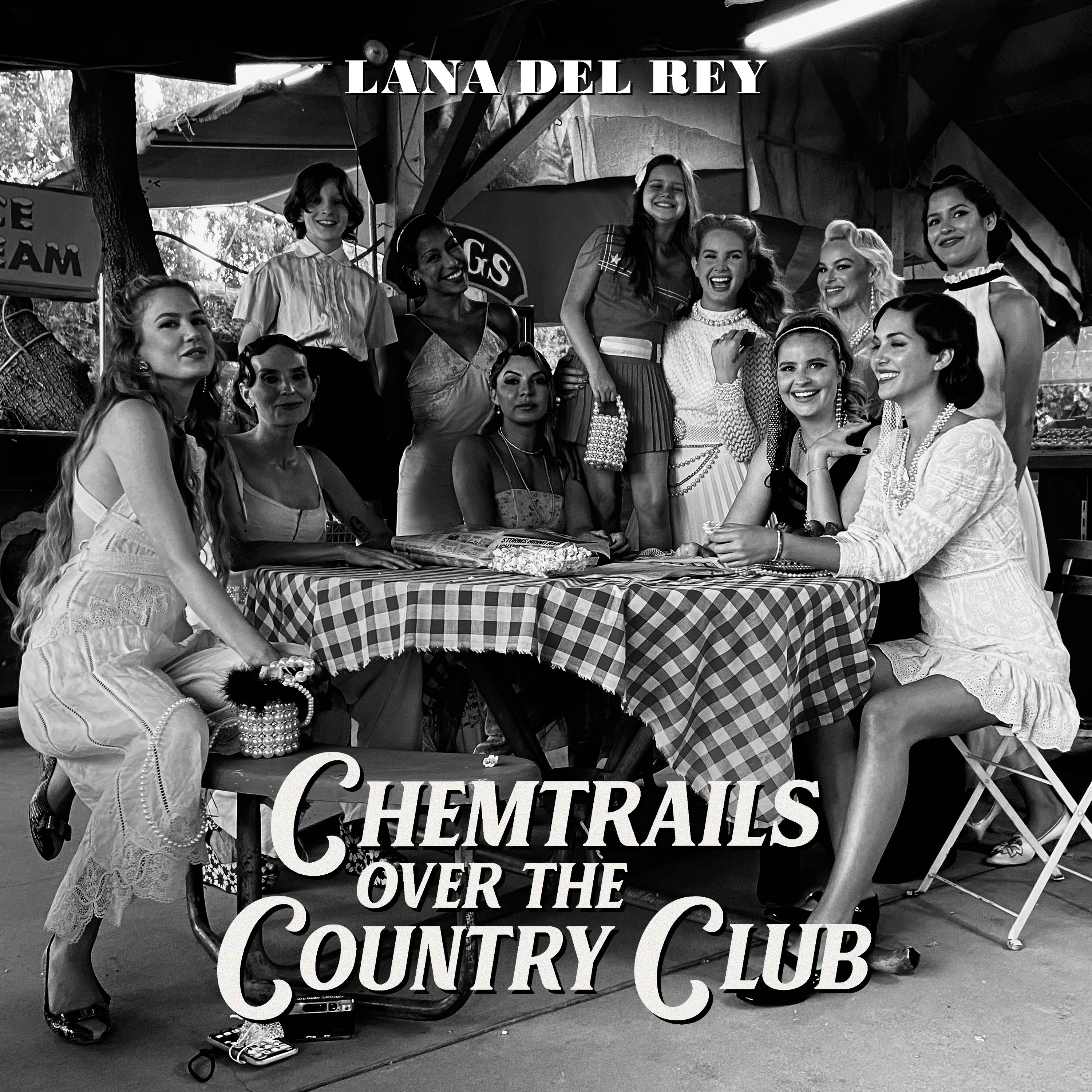 Lana Del Rey - Chemtrails Over the Country Club (Target Exclusive, CD)