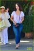 Lana-del-rey-steps-out-for-lunch-with-a-friend-08