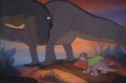 Litttefoot and his mother (original The Land Before Time)