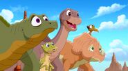 Littlefoot and his friends