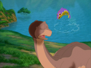 Littlefoot tells his friends he wants to help Mo find a way back to Big Water