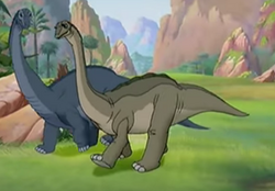 Diplodocus little foot clearance