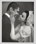 Foto bodas antonia.png (650 KB) Antonia with her husband, Angel.