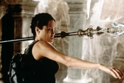 Movie Lara Throwing Spear.png (503 KB) Lara throwing spear